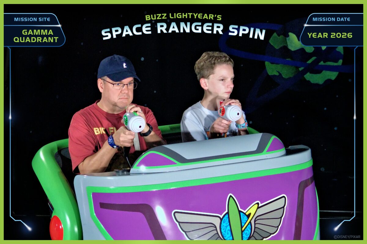Buzz Lightyear's Space Ranger Spin ride photo